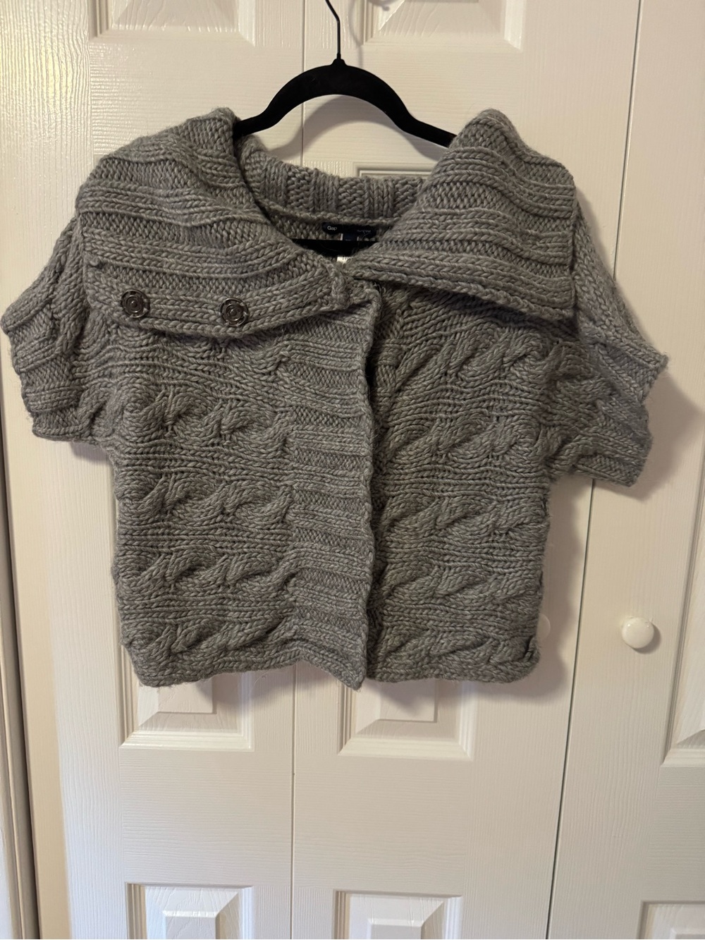 Gap Hand Knit Gray Cable Knit Wool Blend Short Sleeve Cardigan – Small